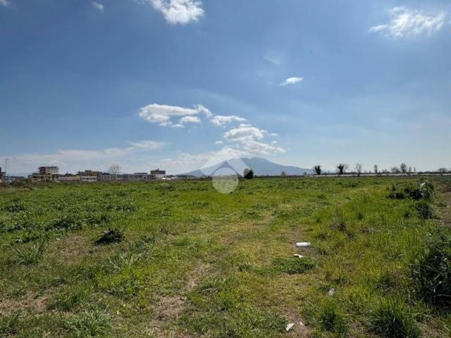 Terreno in vendita a Afragola NA
