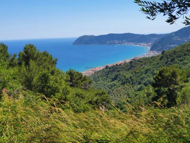 Terreno in vendita a Alassio SV