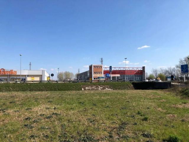 Terreno in vendita a Albaredo d'Adige VR