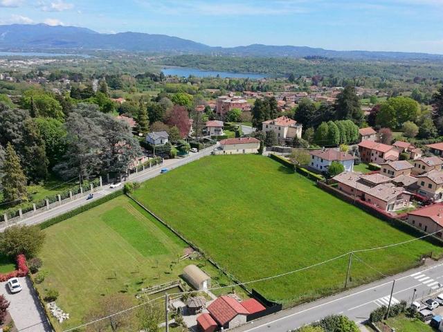 Terreno in vendita a Albavilla CO