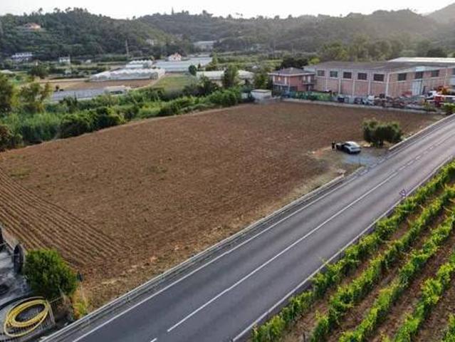 Terreno in vendita a Albenga SV