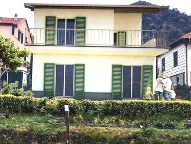 Terreno in vendita a Albisola Superiore SV
