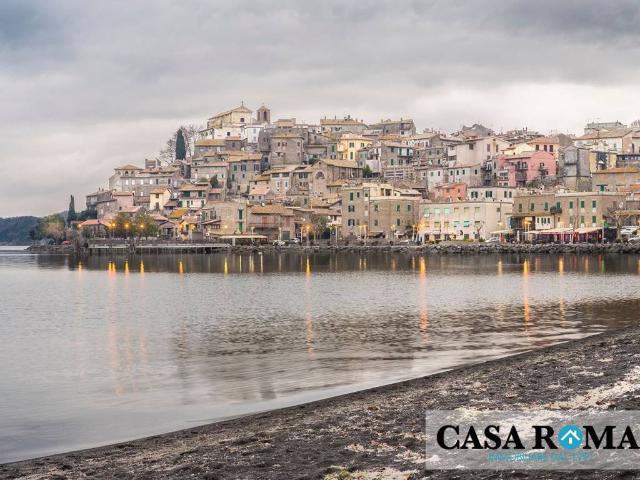 Terreno in vendita a Anguillara Sabazia RM