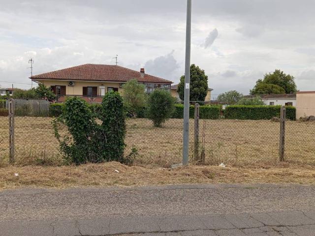 Terreno in vendita a Aprilia LT
