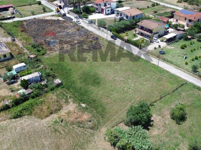 Terreno in vendita a Aprilia LT