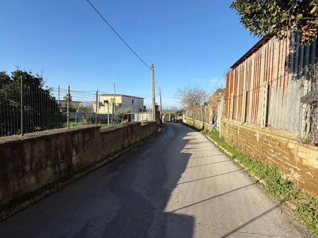 Terreno in vendita a Bacoli NA