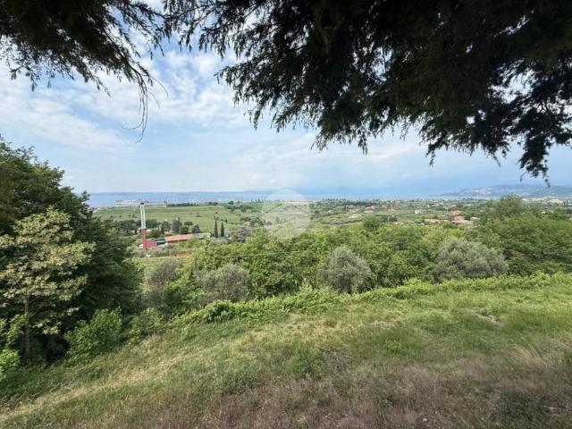 Terreno in vendita a Bardolino VR