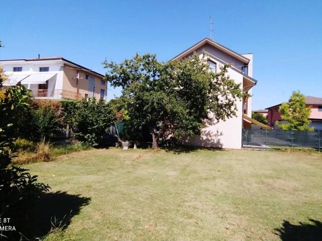 Terreno in vendita a Bariano BG