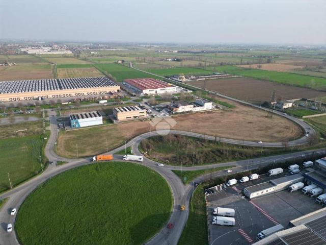 Terreno in vendita a Bassano Bresciano BS