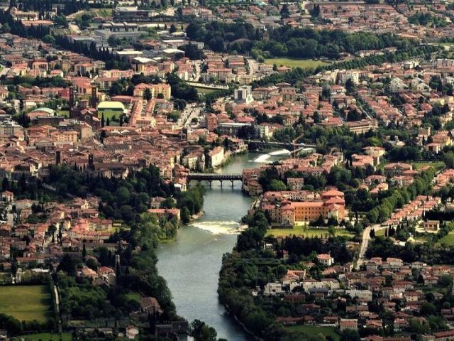 Terreno in vendita a Bassano del Grappa VI