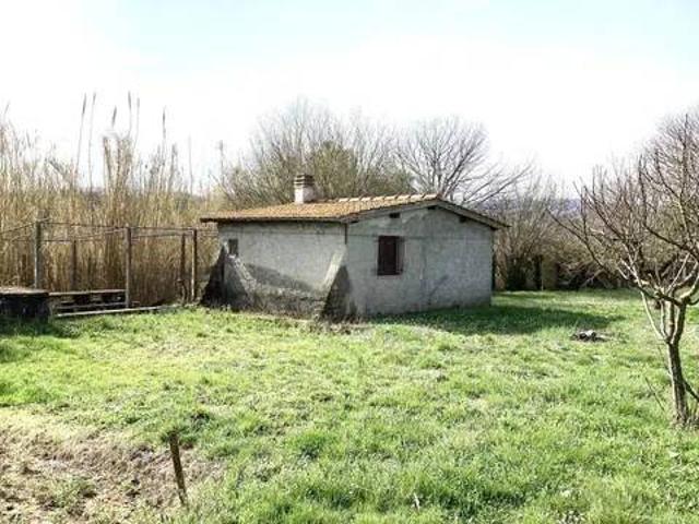Terreno in vendita a Bassano Romano VT