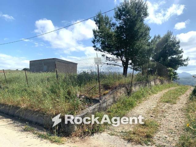 Terreno in vendita a Baucina PA