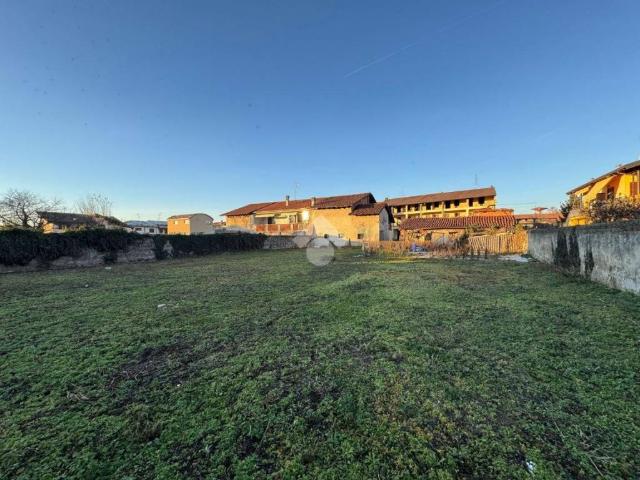 Terreno in vendita a Bellinzago Novarese NO