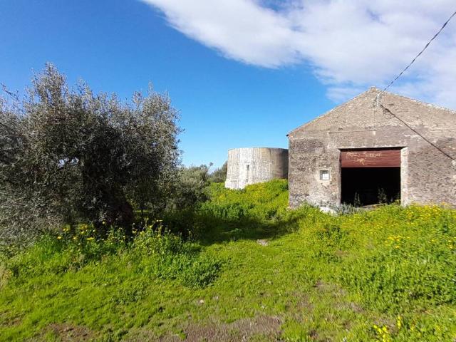 Terreno in vendita a Belpasso CT