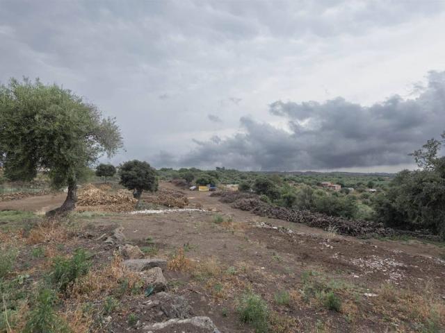 Terreno in vendita a Belpasso CT