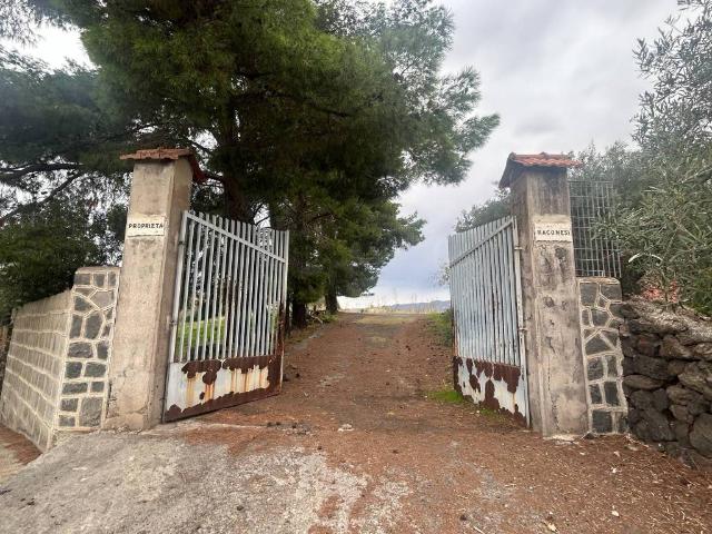 Terreno in vendita a Belpasso CT