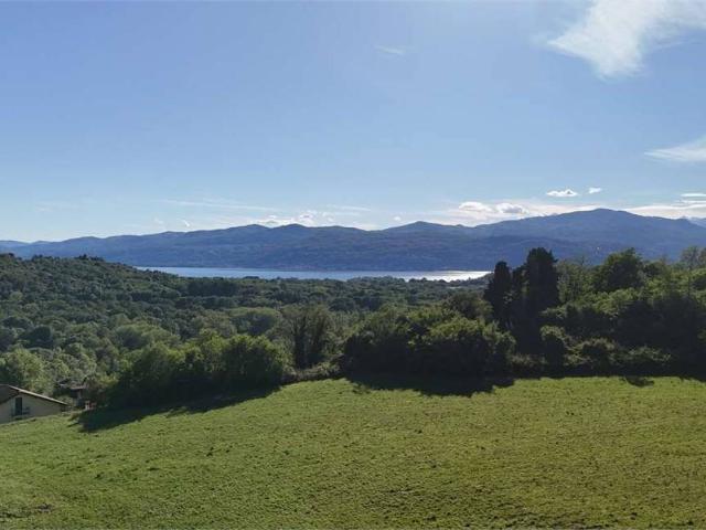 Terreno in vendita a Besozzo VA