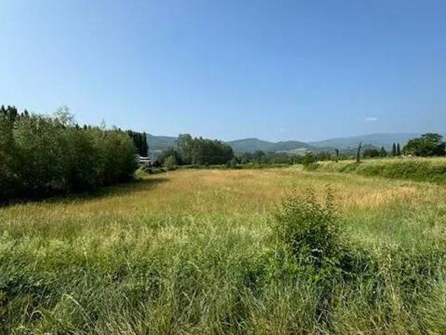 Terreno in vendita a Bibbiena AR
