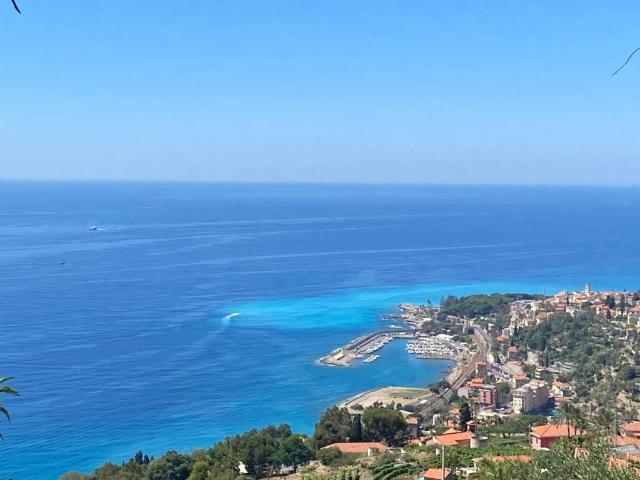 Terreno in vendita a Bordighera IM