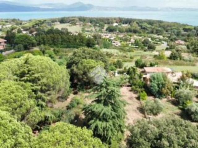 Terreno in vendita a Bracciano RM