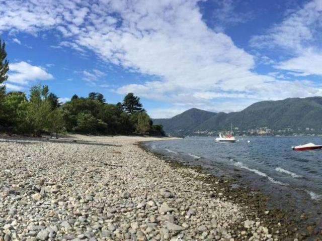 Terreno in vendita a Brezzo di Bedero VA