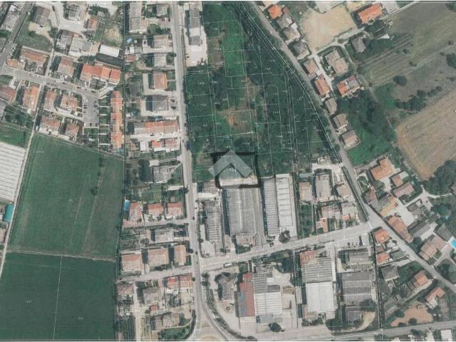 Terreno in vendita a Buttapietra VR