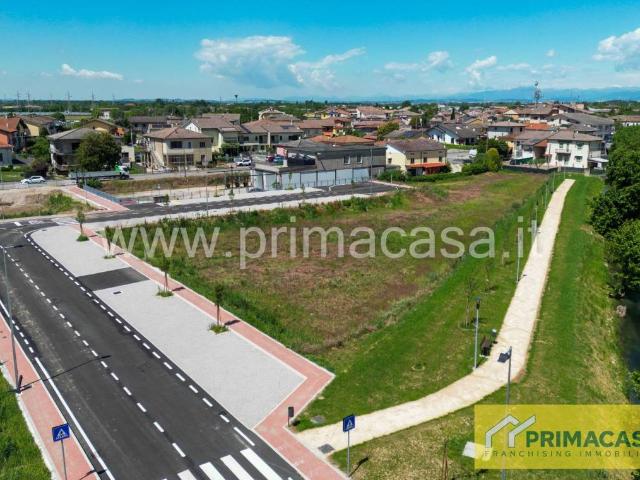 Terreno in vendita a Buttapietra VR