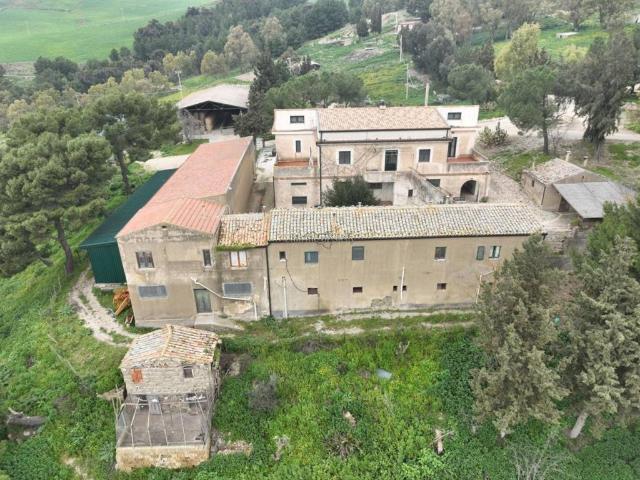 Terreno in vendita a Calascibetta EN