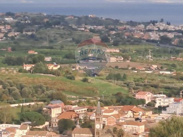 Terreno in vendita a Calatabiano