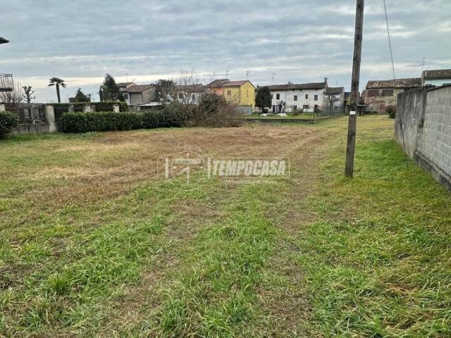 Terreno in vendita a Capergnanica CR