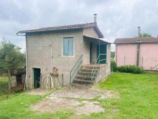 Terreno in vendita a Caprarola VT