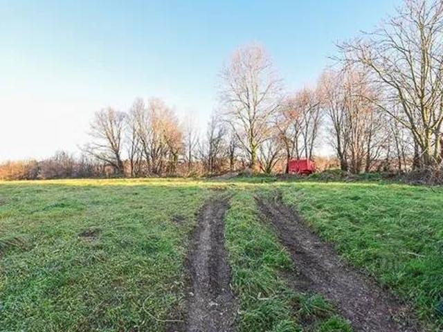 Terreno in vendita a Carate Brianza MB
