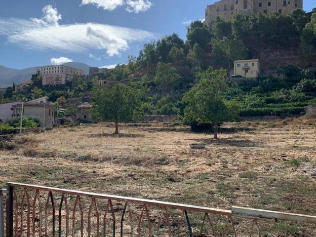 Terreno in vendita a Carini PA