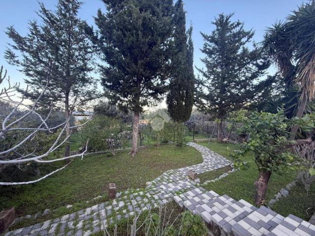 Terreno in vendita a Carini PA