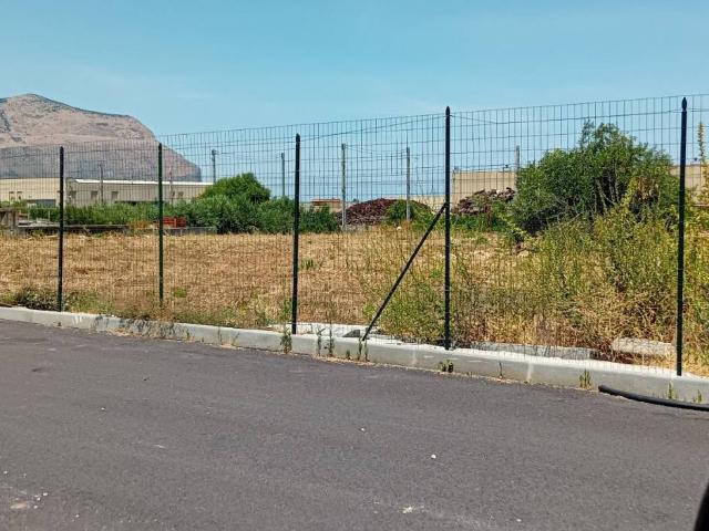 Terreno in vendita a Carini PA