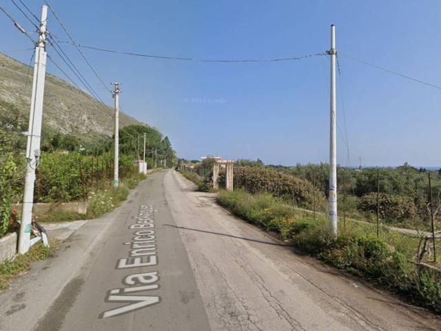 Terreno in vendita a Carini PA