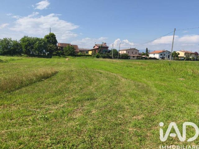 Terreno in vendita a Carmignano di Brenta PD