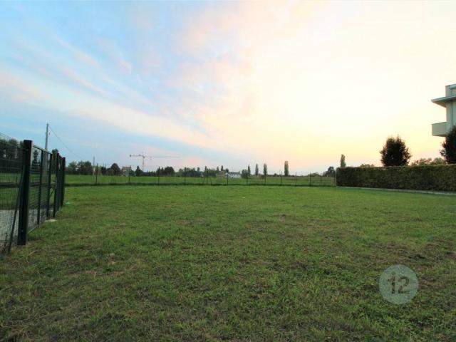 Terreno in vendita a Carpi MO