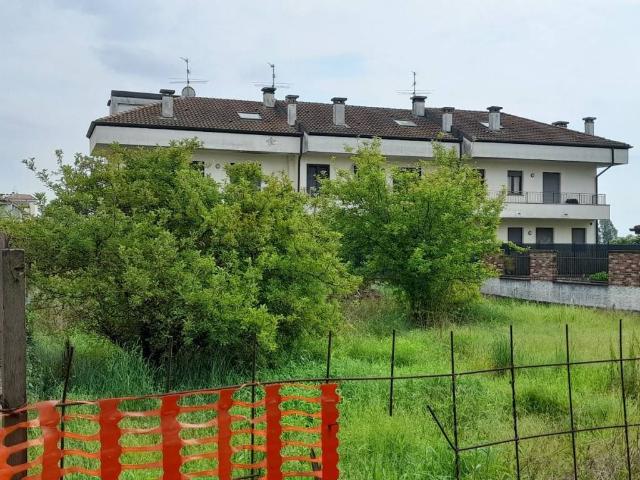 Terreno in vendita a Carpiano MI