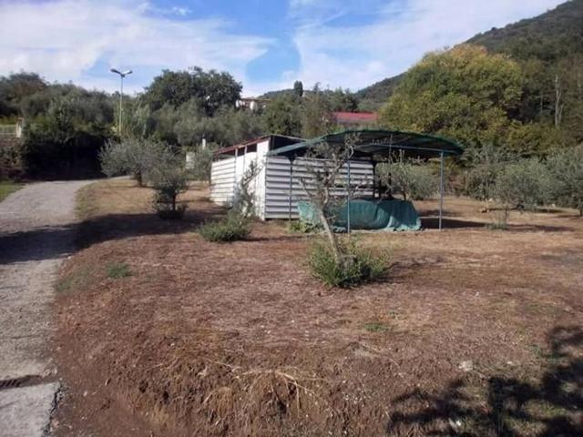 Terreno in vendita a Carrara MS