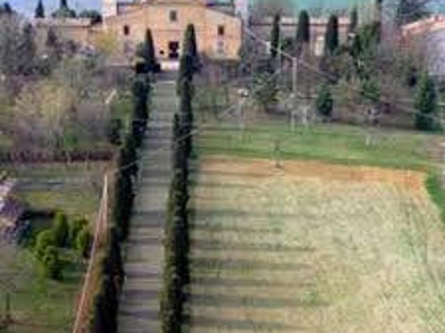 Terreno in vendita a Castelvetro di Modena MO