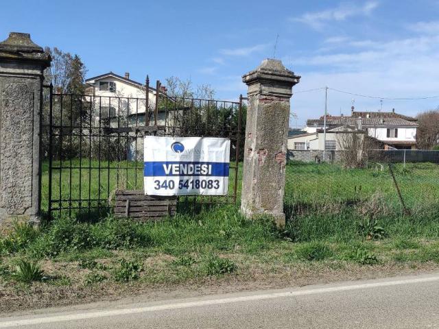 Terreno in vendita a Castel San Giovanni PC