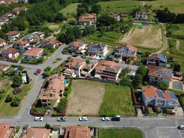Terreno in vendita a Castelfranco Piandisco AR