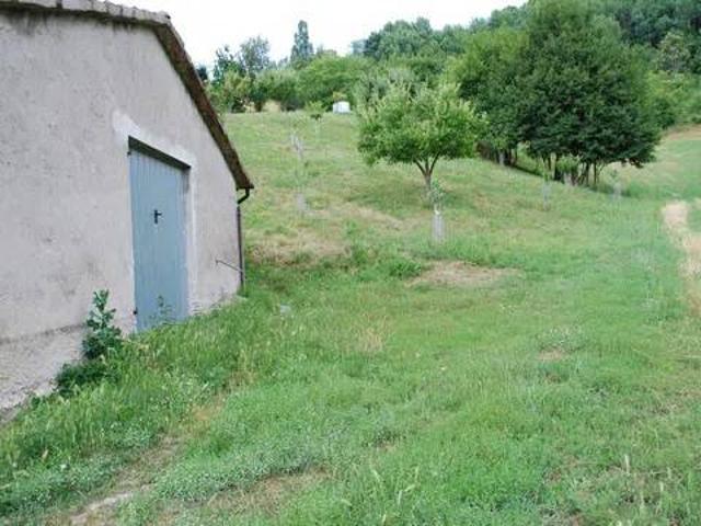 Terreno in vendita a Castelnovo Ne' Monti RE