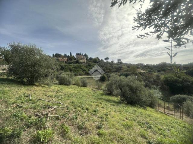 Terreno in vendita a Castelnuovo di Porto RM