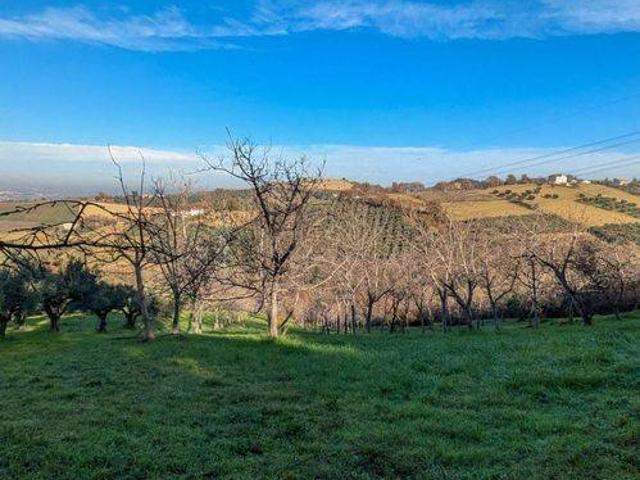 Terreno in vendita a Casalincontrada CH
