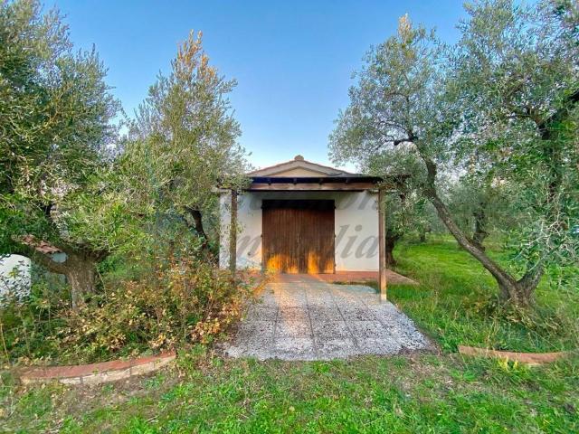 Terreno in vendita a Cecina LI
