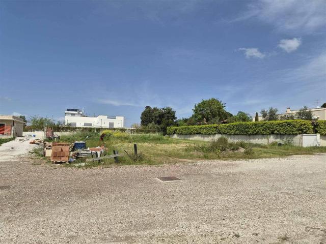 Terreno in vendita a Cecina LI
