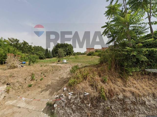 Terreno in vendita a Ceppaloni BN