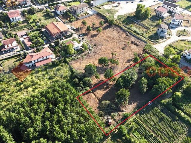 Terreno in vendita a Cervinara AV